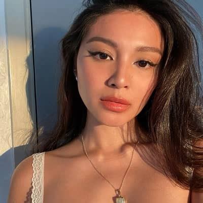 209 Nadine Lustre Photos & High Res Pictures .